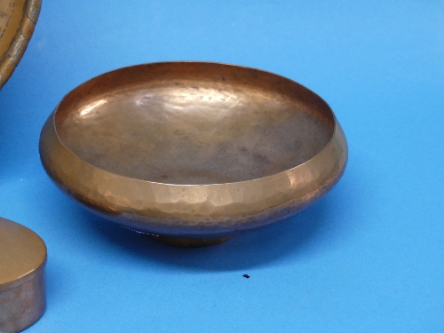 A quantity of Arts and Crafts metalwares; comprising a Hugh Wallis hammered copper bowl with - Image 2 of 7