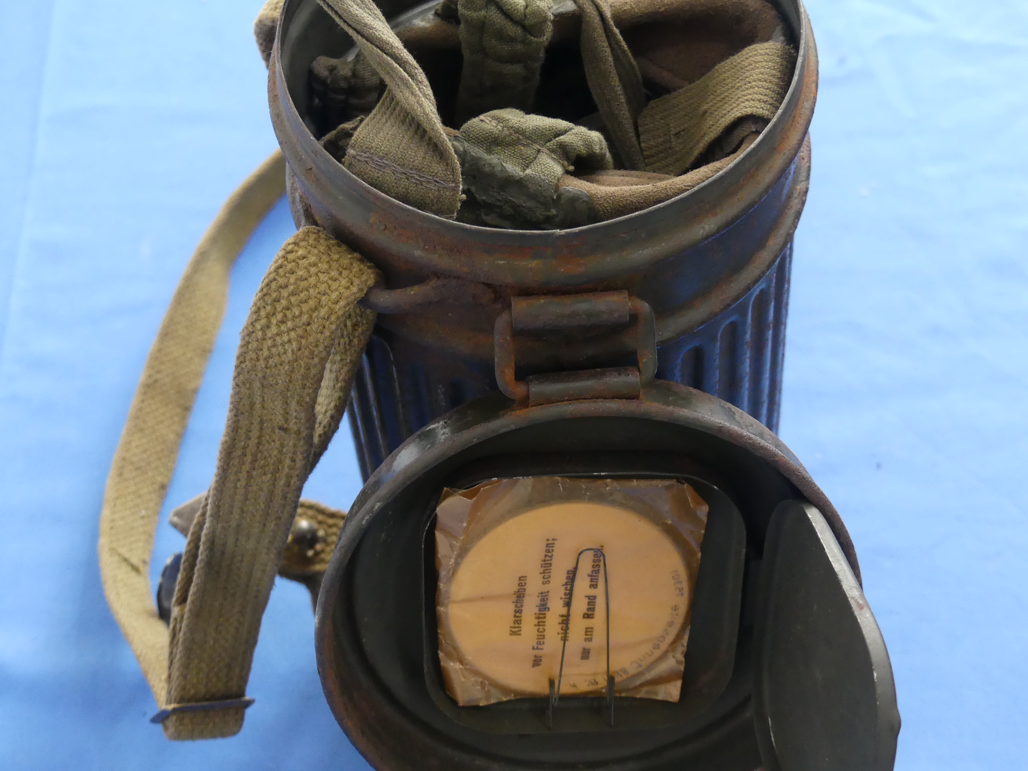 A WWII German MG42 Ammunition Box, with eagle stamp, together with a WWII German Water Bottle and - Bild 4 aus 6