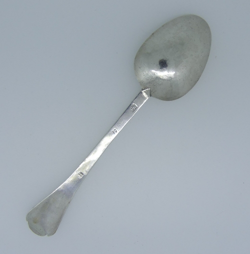 A late 17thC West Country silver Trefid Spoon, by John Pike of Plymouth, with a crowned X (for - Image 2 of 10