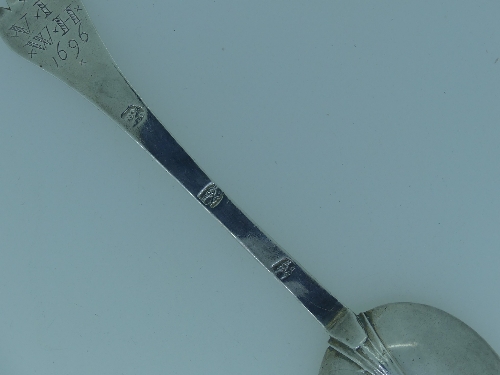 A William III West Country silver Trefid Spoon, by Nicholas Browne, makers mark struck three times - Image 4 of 8