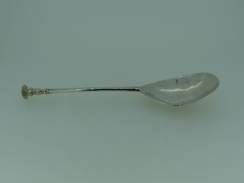 A Charles I West Country silver seal top Spoon, by John Lavers, Exeter, circa 1638, town mark in - Image 7 of 9