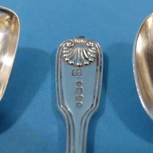 A George IV silver Salt Spoon, by William Eley & William Fearn, hallmarked London, 1822, fiddle, - Image 2 of 3