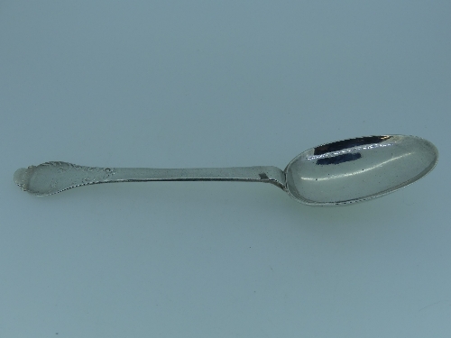 A William and Mary West Country silver lace back Trefid Spoon, by John Murch, Plymouth, makers - Image 7 of 7
