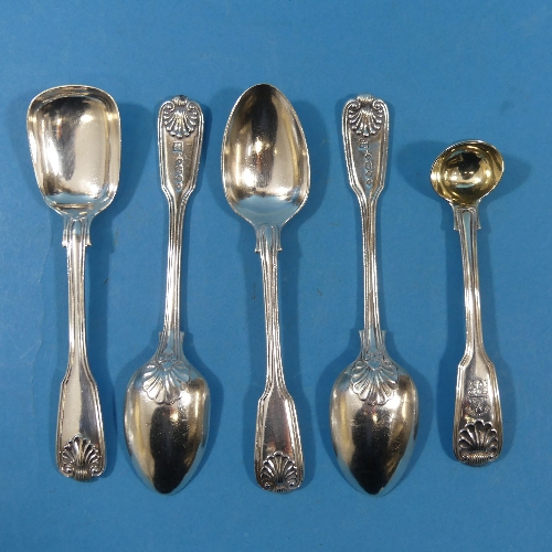 A George IV silver Salt Spoon, by William Eley & William Fearn, hallmarked London, 1822, fiddle,