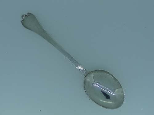 A William III West Country silver Trefid Spoon, by Nicholas Browne, makers mark struck three times - Image 7 of 8