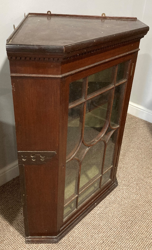 A 19thC mahogany astragal glazed hanging Corner Cabinet, the moulded dentile cornice above glazed - Image 4 of 4