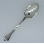 A Queen Anne West Country silver dog nose Spoon, hallmarked Exeter, 1705, oval makers mark