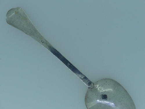 A late 17thC West Country silver Trefid Spoon, by John Pike of Plymouth, with a crowned X (for - Image 6 of 10