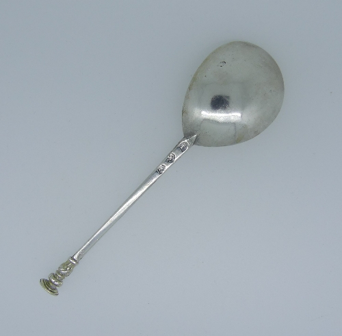 A Charles I West Country silver seal top Spoon, by John Lavers, Exeter, circa 1635, with town mark - Image 2 of 8