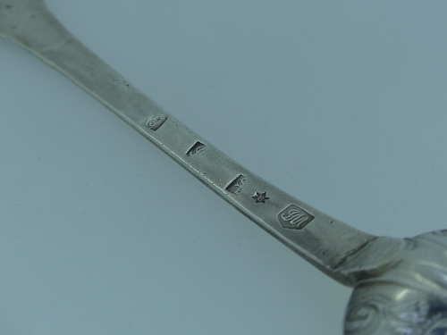 A William and Mary West Country silver lace back Trefid Spoon, by John Murch, Plymouth, makers - Image 9 of 11