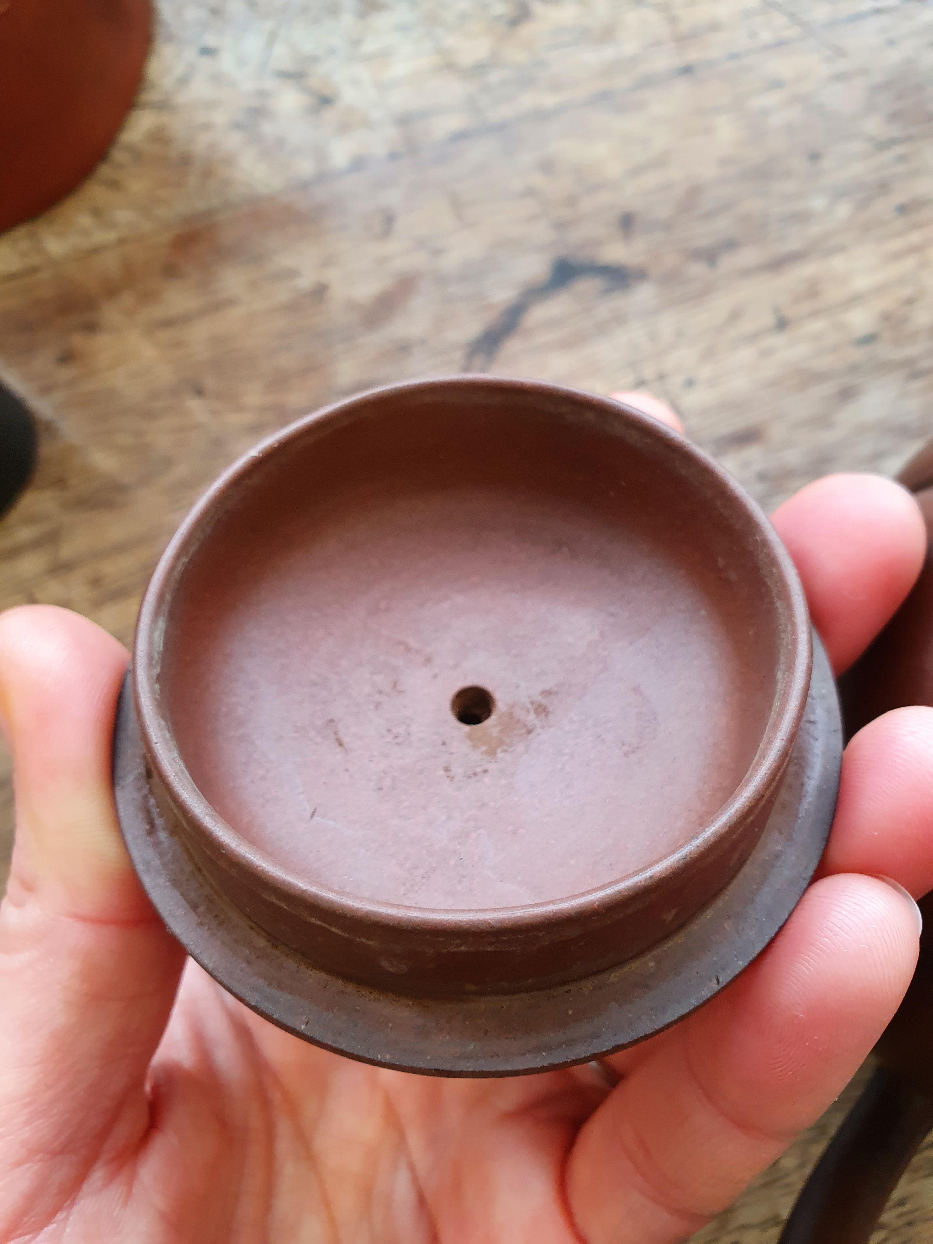 A YIXING ZISHA TEAPOT AND COVER. - Image 19 of 19
