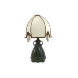 IN THE MANNER OF TIFFANY, AN ART NOUVEAU BRONZE TABLE LAMP, EARLY 20TH CENTURY,