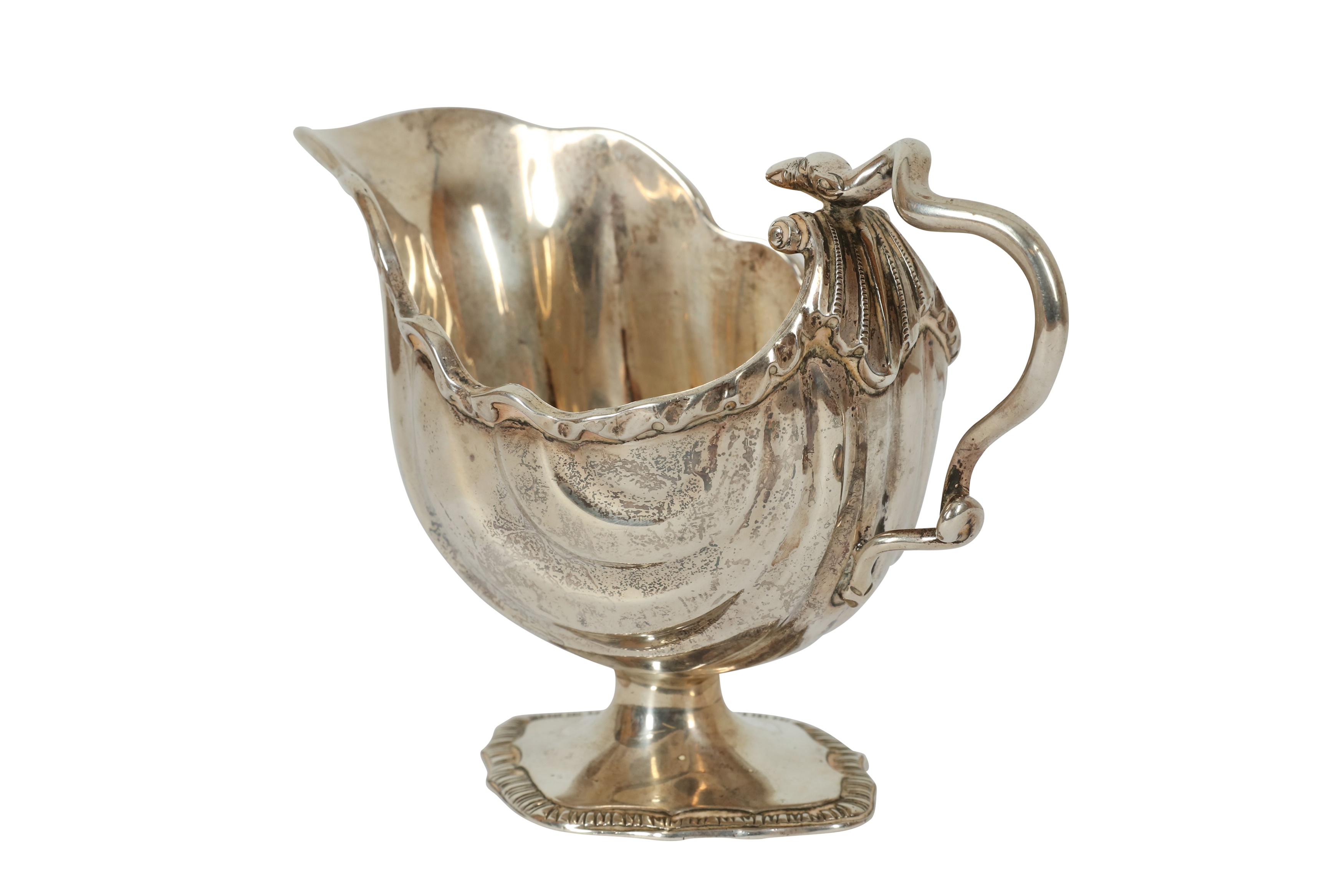 A VICTORIAN STERLING SILVER SAUCEBOAT, LONDON 1898 CHARLES STUART HARRIS - Image 2 of 4