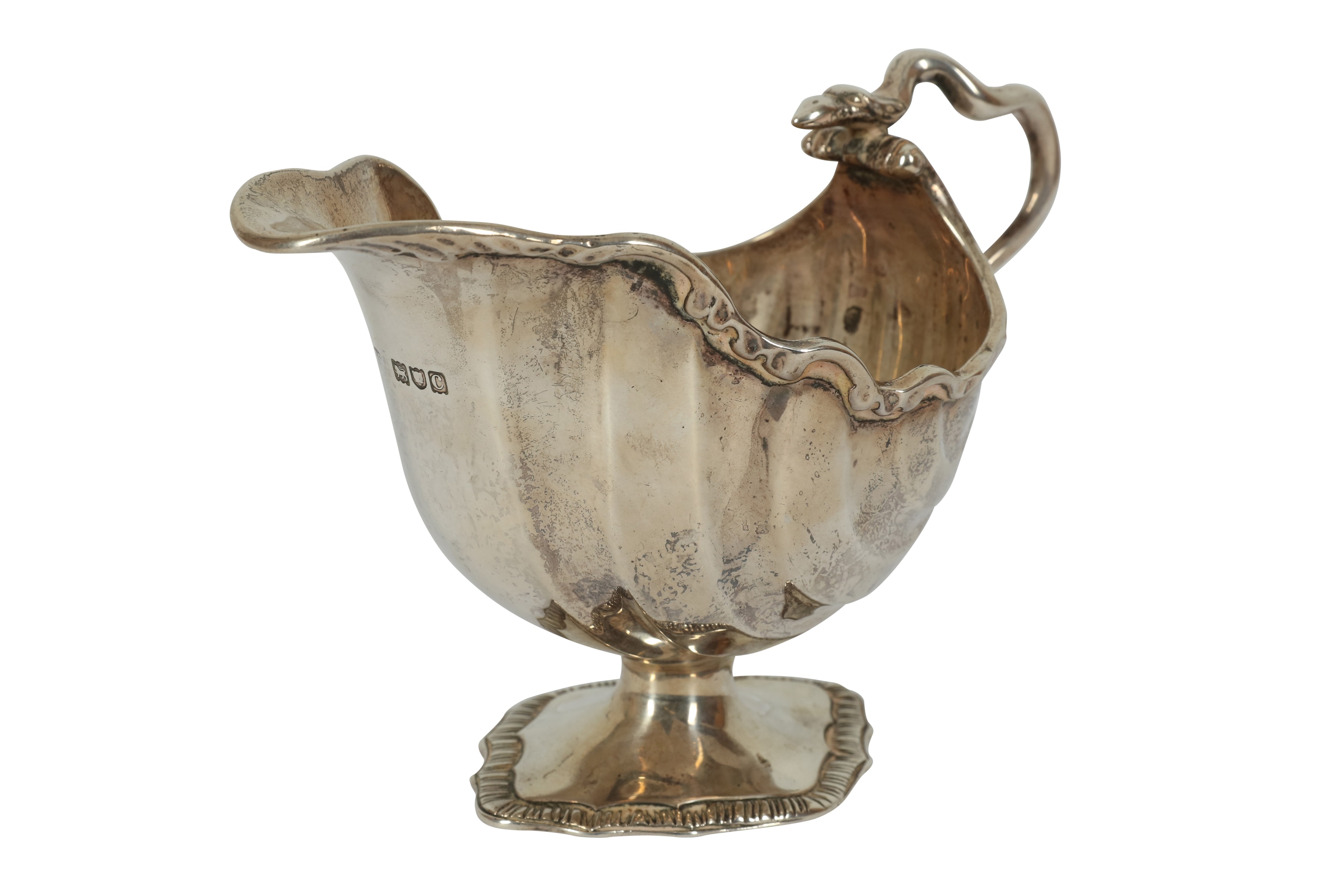 A VICTORIAN STERLING SILVER SAUCEBOAT, LONDON 1898 CHARLES STUART HARRIS