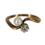A PEARL AND DIAMOND RING, FIRST HALF OF THE 20TH CENTURY