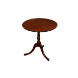 A GEORGE III MAHOGANY CIRCULAR TRIPOD OCCASIONAL TABLE