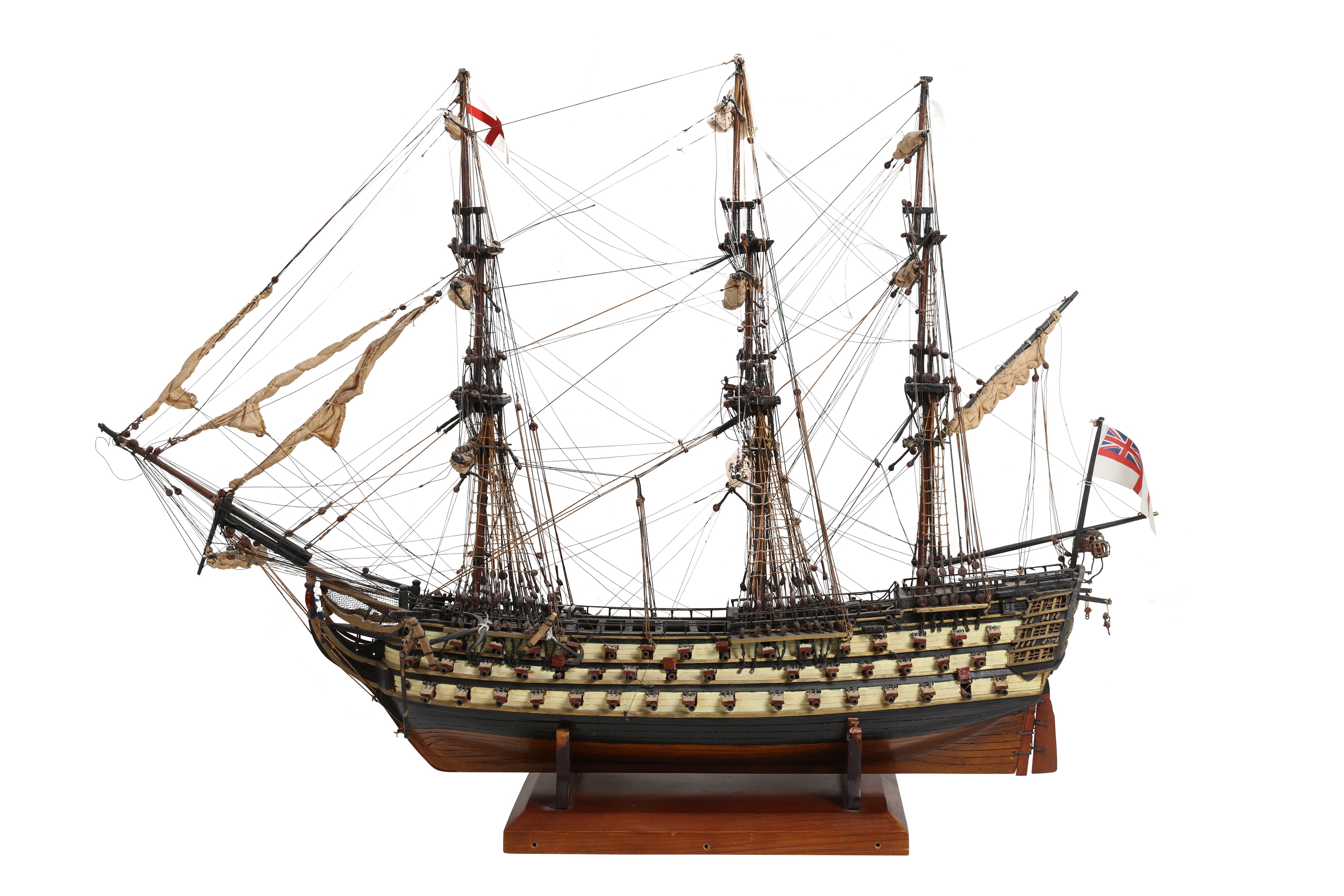 A FIRST HALF 20TH CENTURY PAINTED WOOD MODEL OF HMS VICTORY - Bild 2 aus 3