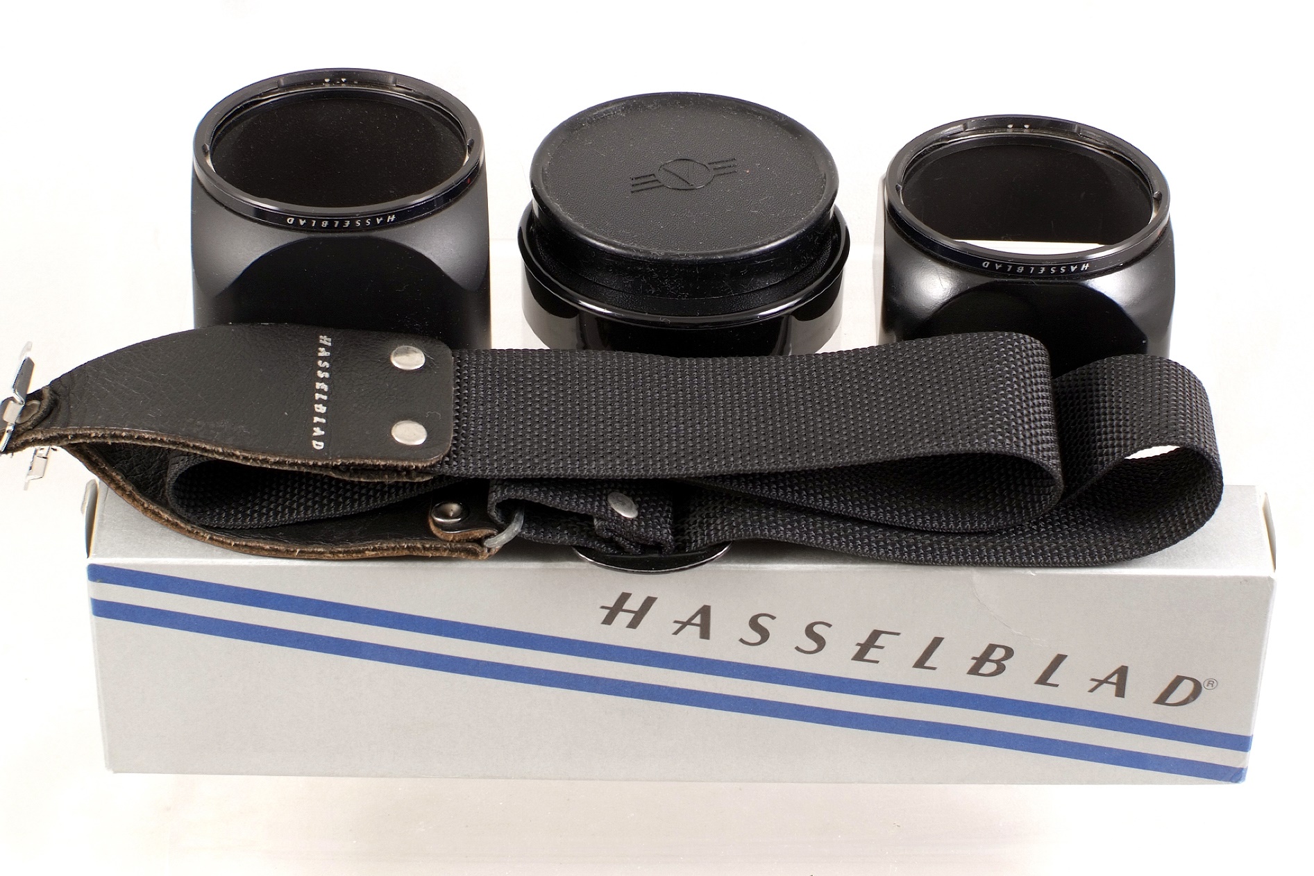 Hasselblad Items inc Hoods, Pistol Grip, Straps, Caps etc. - Image 2 of 4