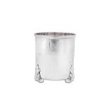 An Edwardian sterling silver beaker, London 1905 by Thomas of New Bond Street (Charles Henry Townley