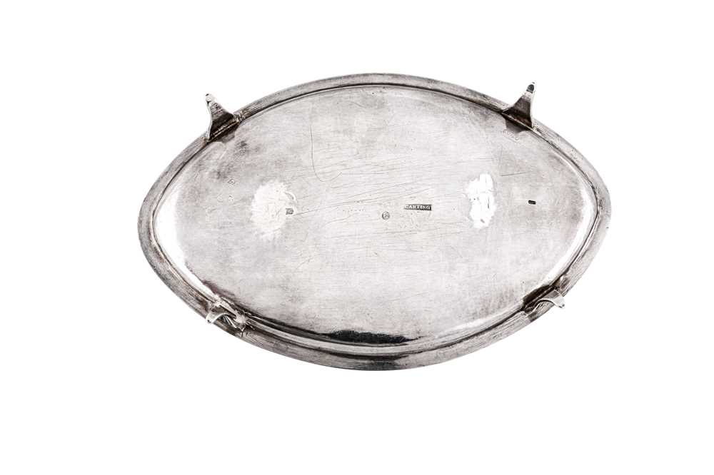 Indian Colonial interest – An early 19th century Dutch 935 standard silver teapot stand, Amsterdam 1 - Image 2 of 2