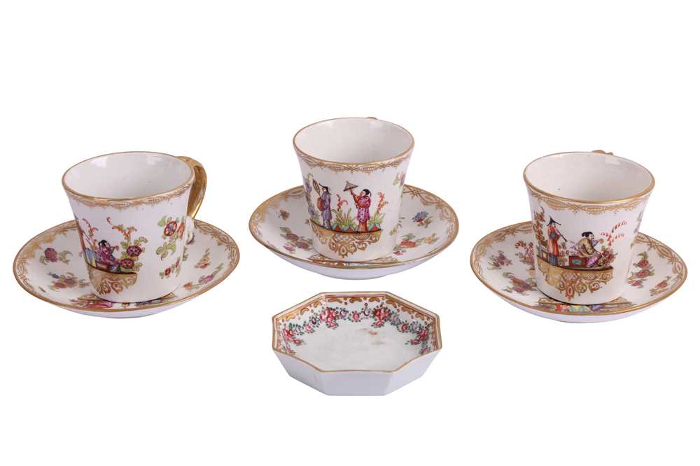 THREE CONTINENTAL PORCELAIN GILT AND PAINTED TEA CUPS, IN THE MEISSEN TASTE, LATE 19TH CENTURY