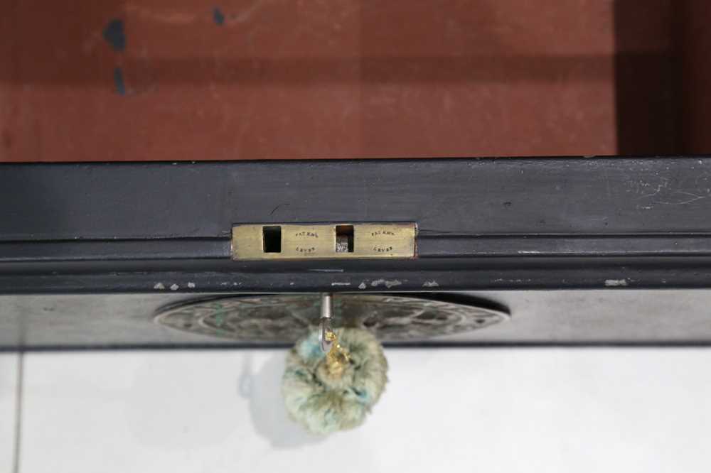 A MILNERS 212 PATENT FIRE RESISTING SAFE BOX- KEY WITH STAFF - Image 5 of 6