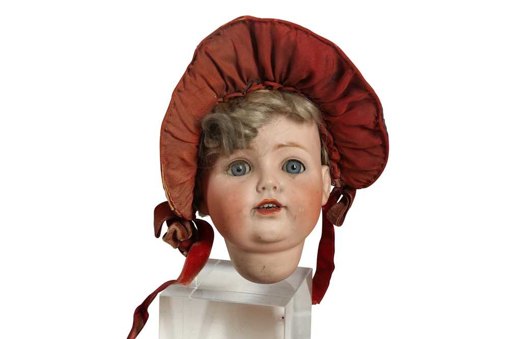 DOLLS: A JOHANN DANIEL KESTNER (JDK) BISQUE HEADED DOLL, EARLY 20TH CENTURY - Image 3 of 6