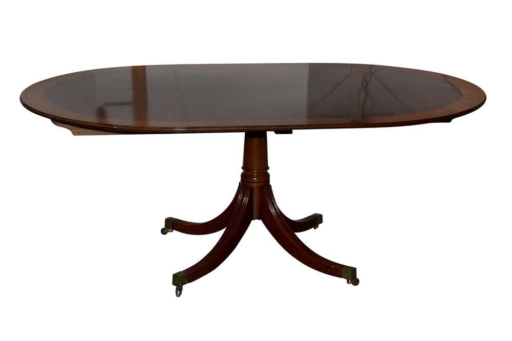 A REGENCY STYLE MAHOGANY D END EXTENDING DINING TABLE, LATE 20TH CENTURY - Image 2 of 3
