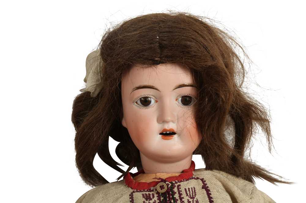 DOLLS: A C.M. BERGMANN DOLL, EARLY 20TH CENTURY - Image 7 of 9