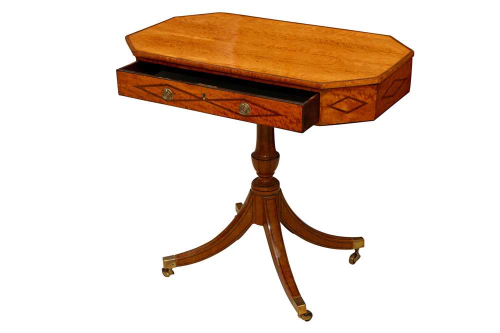 A SATINWOOD AND ROSEWOOD CROSS BANDED RECTANGULAR TABLE - Image 2 of 2