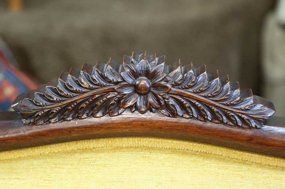 AN AMERICAN EMPIRE CARVED CHAIR - Image 3 of 5