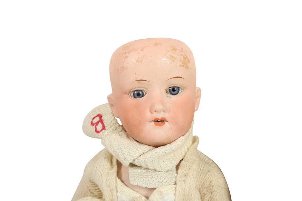 DOLLS: AN ARMAND MARSEILLE 390M BISQUE DOLL - Image 5 of 5