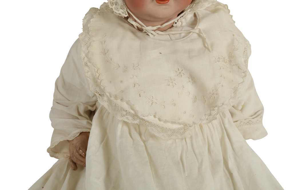 DOLLS: A SIMON AND HALBIG BISQUE HEADED DOLL, EARLY 20TH CENTURY - Image 5 of 6