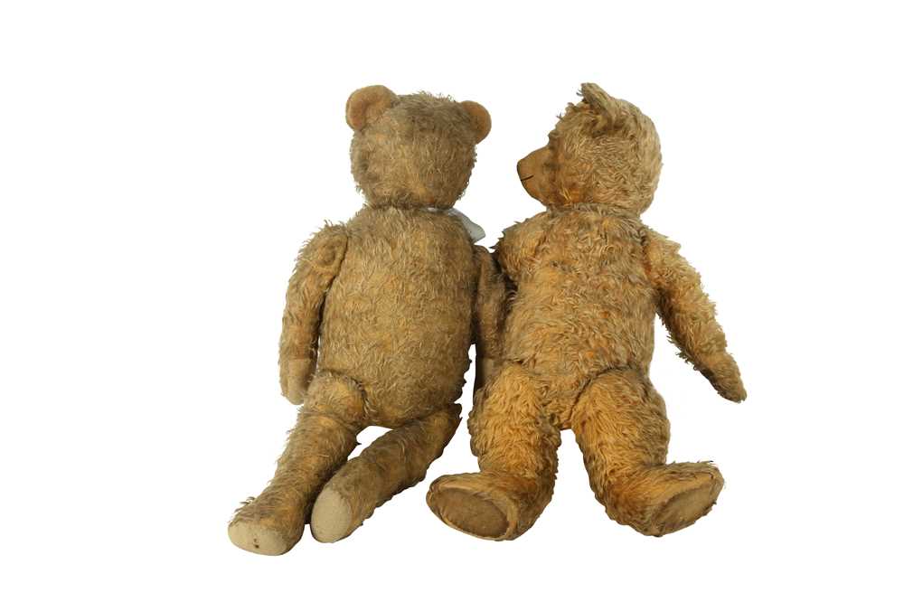 TOYS: TWO LARGE PLUSH TEDDY BEARS, EARLY/MID 20TH CENTURY - Image 2 of 4