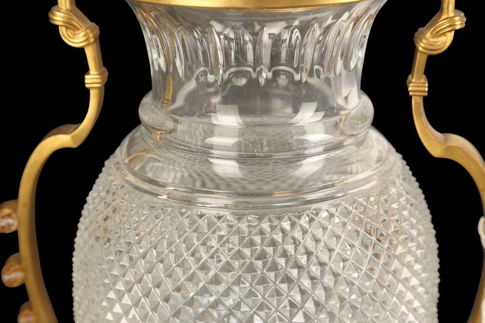 A PAIR OF BELLE EPOQUE STYLE BACCARAT GILT BRONZE MOUNTED GLASS VASES - Image 6 of 6