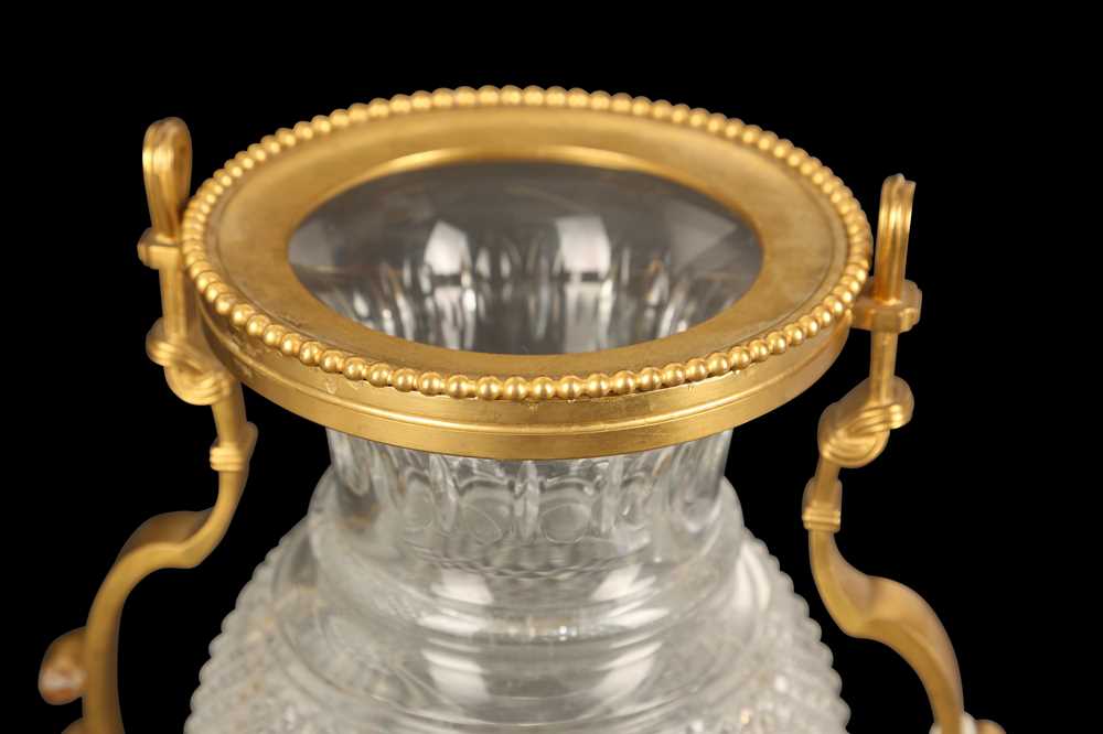 A PAIR OF BELLE EPOQUE STYLE BACCARAT GILT BRONZE MOUNTED GLASS VASES - Image 5 of 6