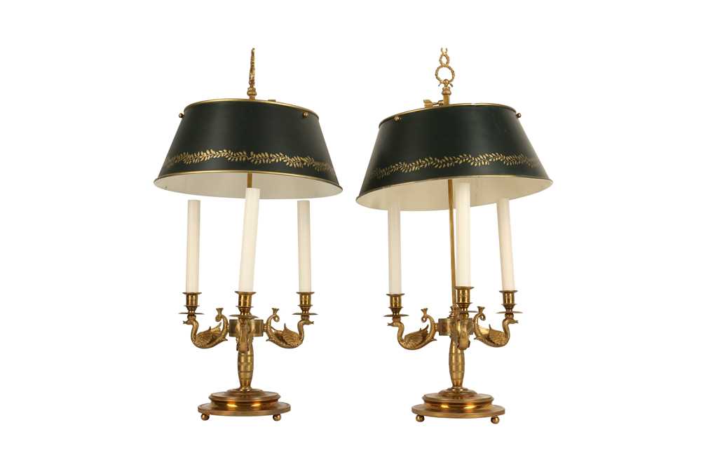 A PAIR OF LOUIS XVI STYLE ORMOLU AND TOLE BOUILLOTTE LAMPS - Image 2 of 3
