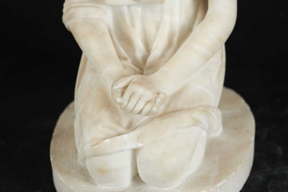 A LATE 19TH CENTURY ITALIAN ALABASTER FIGURE OF A KNEELING GIRL - Image 5 of 7