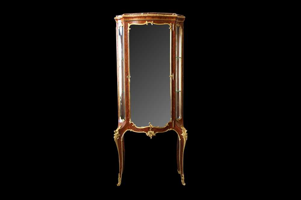 PAUL SORMANI (FRENCH, 1817-1887): A FINE GILT BRONZE MOUNTED KINGWOOD VITRINE