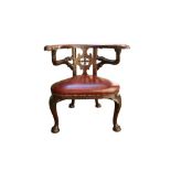 A RARE 19TH CENTURY IRISH MAHOGANY COCK FIGHTING / READING CHAIR ATTRIBUTED TO WILLIAMS & GIBTON CIR