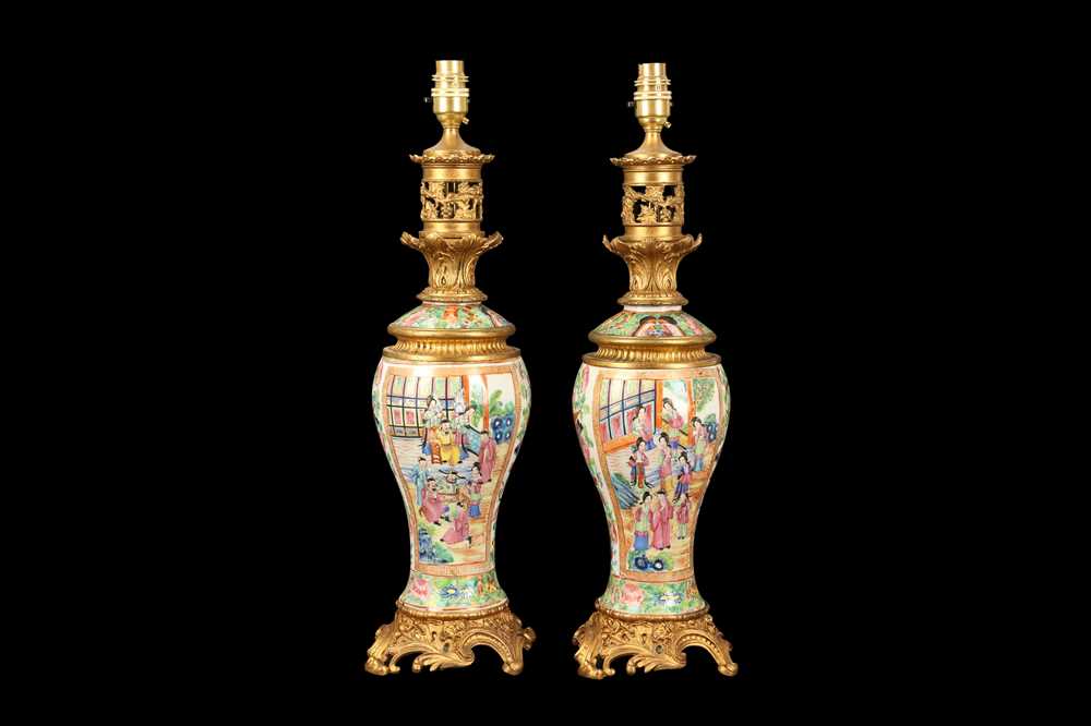 A PAIR OF LATE 19TH CENTURY CHINESE FAMILLE ROSE PORCELAIN LAMP BASES - Image 2 of 9