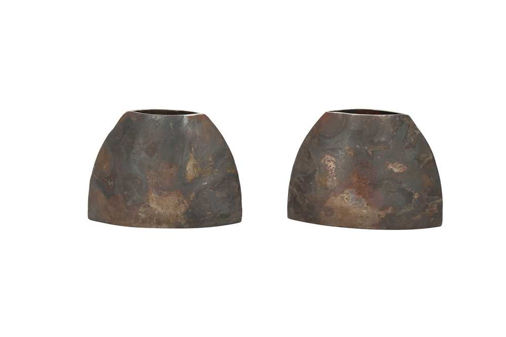 A PAIR OF BROWN PATINATED METAL VASES, CONTEMPORARY - Image 2 of 4