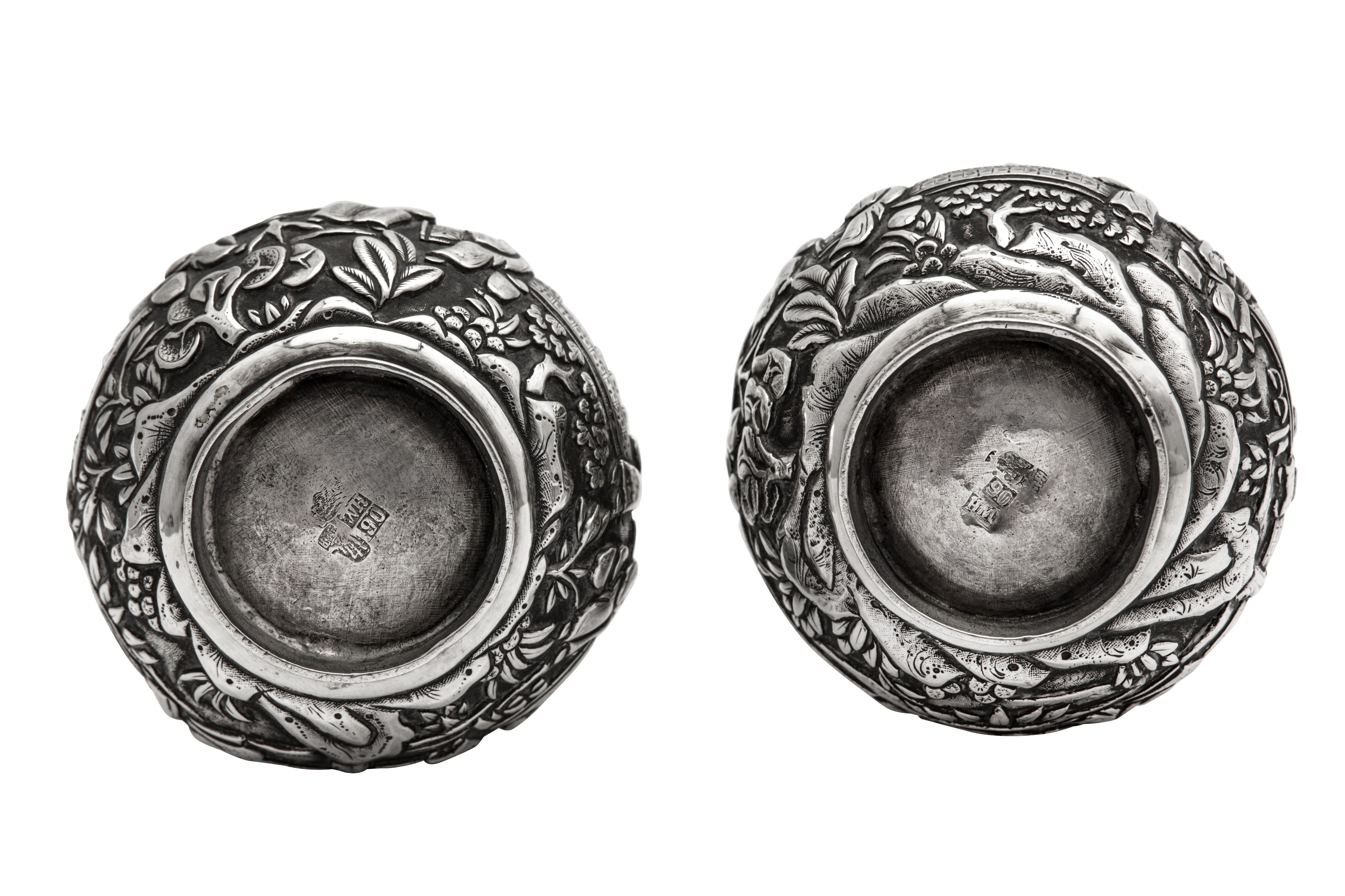 A pair of late 19th / early 20th century Chinese Export silver miniature vases, Canton circa 1900, r - Image 3 of 3