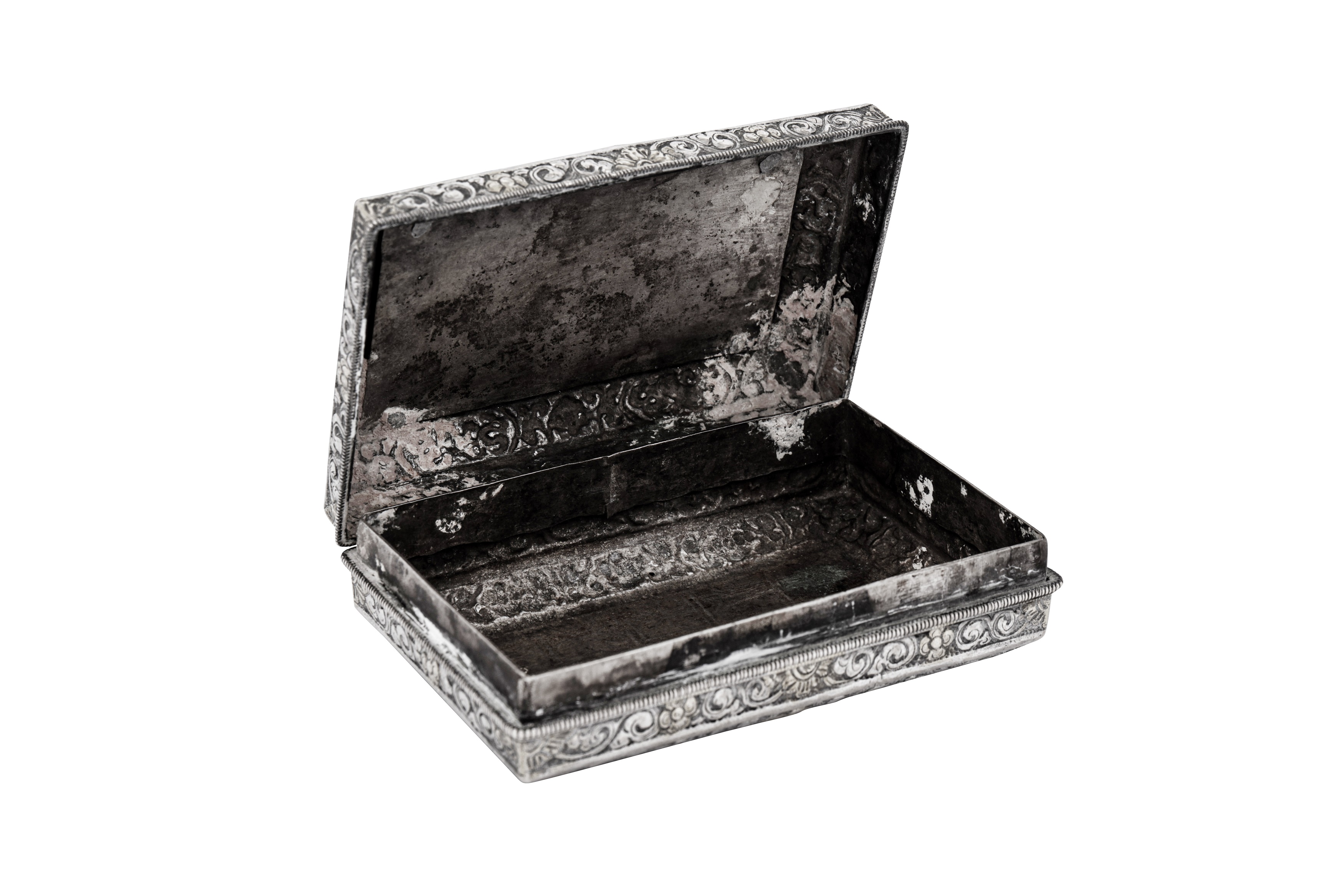 A late 19th century Chinese Straits parcel gilt silver box, Tibetan circa 1880 - Image 3 of 4