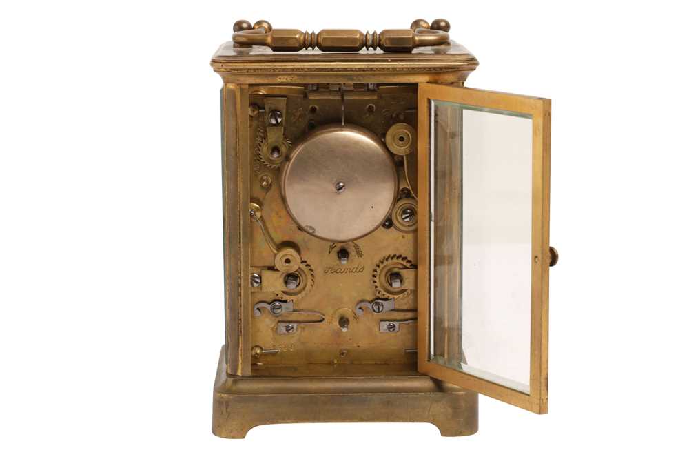 A FRENCH GILT BRASS CARRIAGE CLOCK, LATE 19TH CENTURY - Image 2 of 4