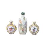 THREE CHINESE FAMILLE ROSE SNUFF BOTTLES.