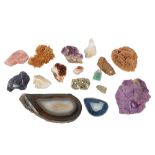 A COLLECTION OF HARDSTONE AND MINERAL SPECIMENS