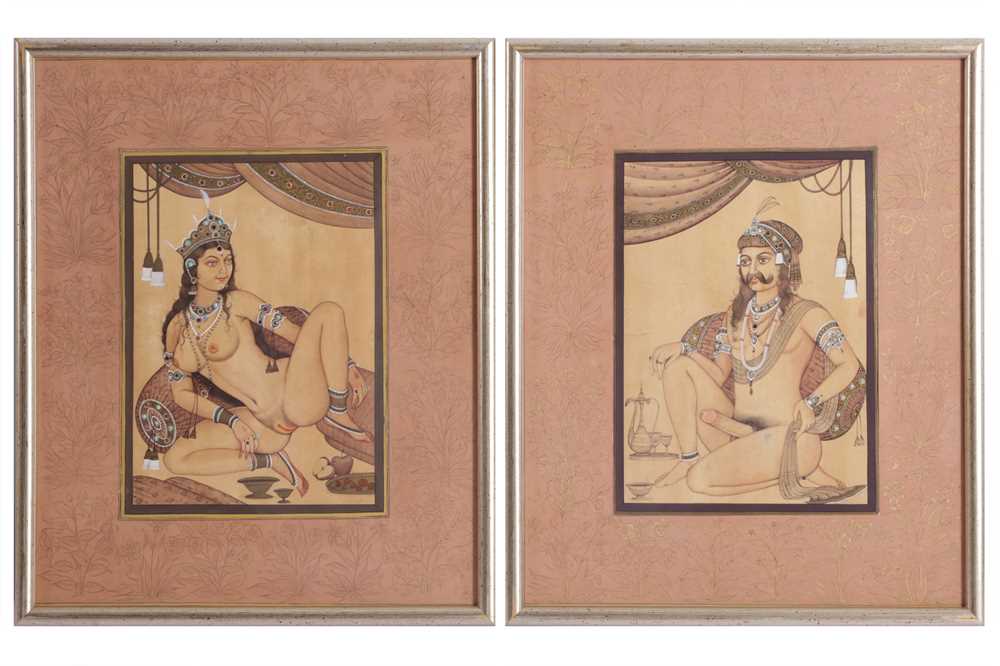 A SET OF FOUR INDIAN PAINTED AND DECORATED PRINTED EROTIC SCENES, IN THE 18TH CENTURY STYLE - Bild 2 aus 6