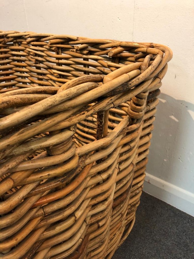 A country house wicker log basket, - Image 2 of 2