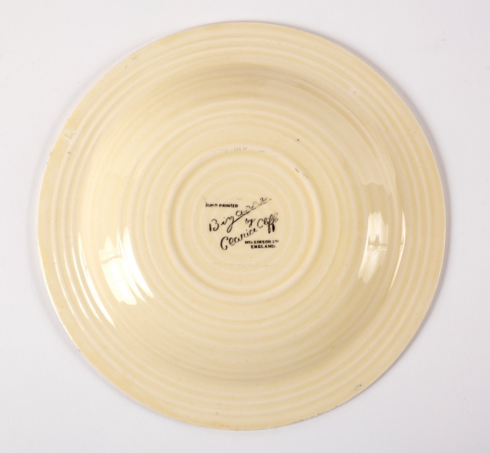 A Clarice Cliff part dinner service in the Bizarre Aura pattern, Wilkinson and Son, - Image 3 of 3